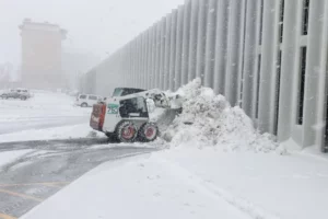 Plowing-movingsnow-skidloader-snow-confluencell-20190313_144143-20190313_144143